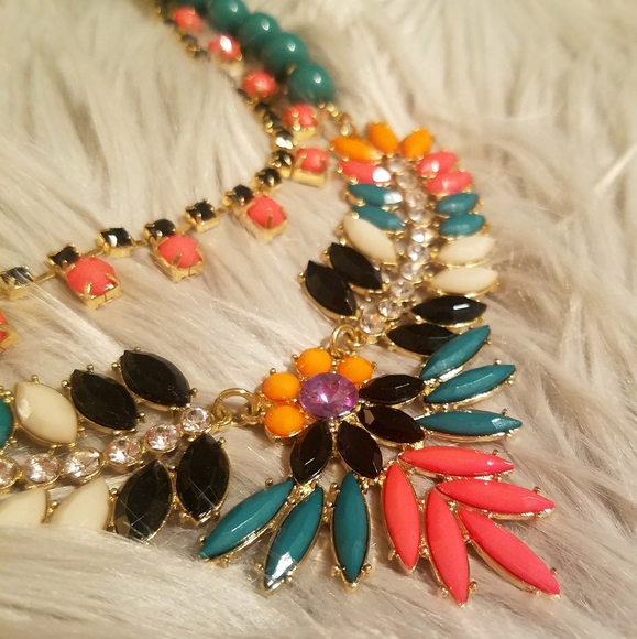 🎉HP🎉 NWOT Gemma Simone Statement Necklace 📿 - Picture 3 of 4
